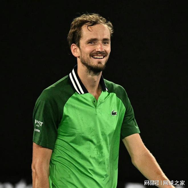 更是篮球整 更是篮球整