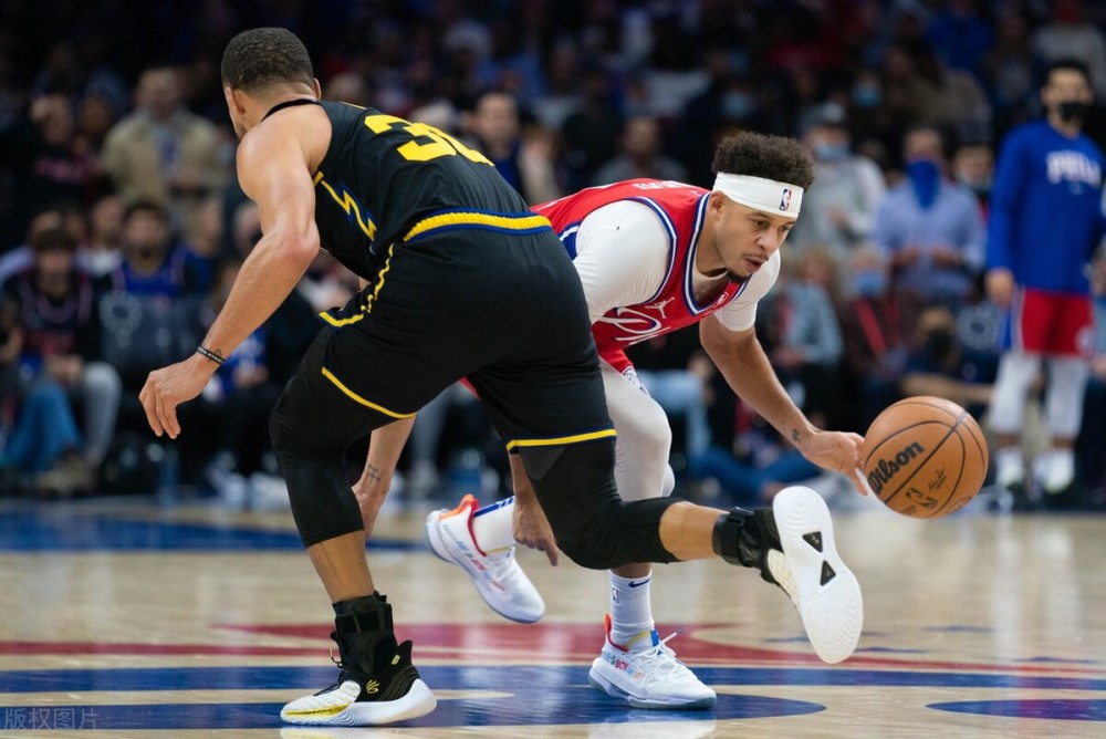 映了其个人 映了其个人