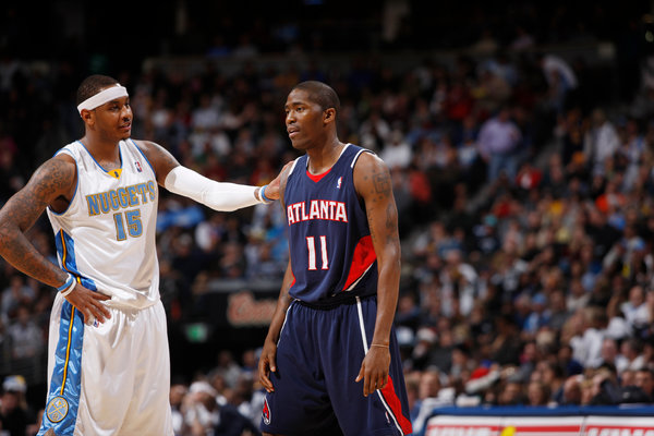 将于8月隆 将于8月隆